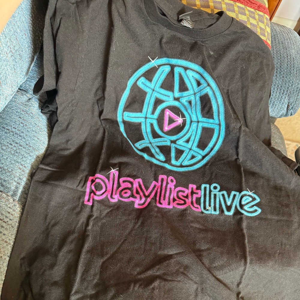 NEVER WORN! Playlist Live Large T-Shirt COLLECTIBLE!
